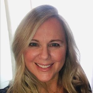 Meet your Posher, Paula